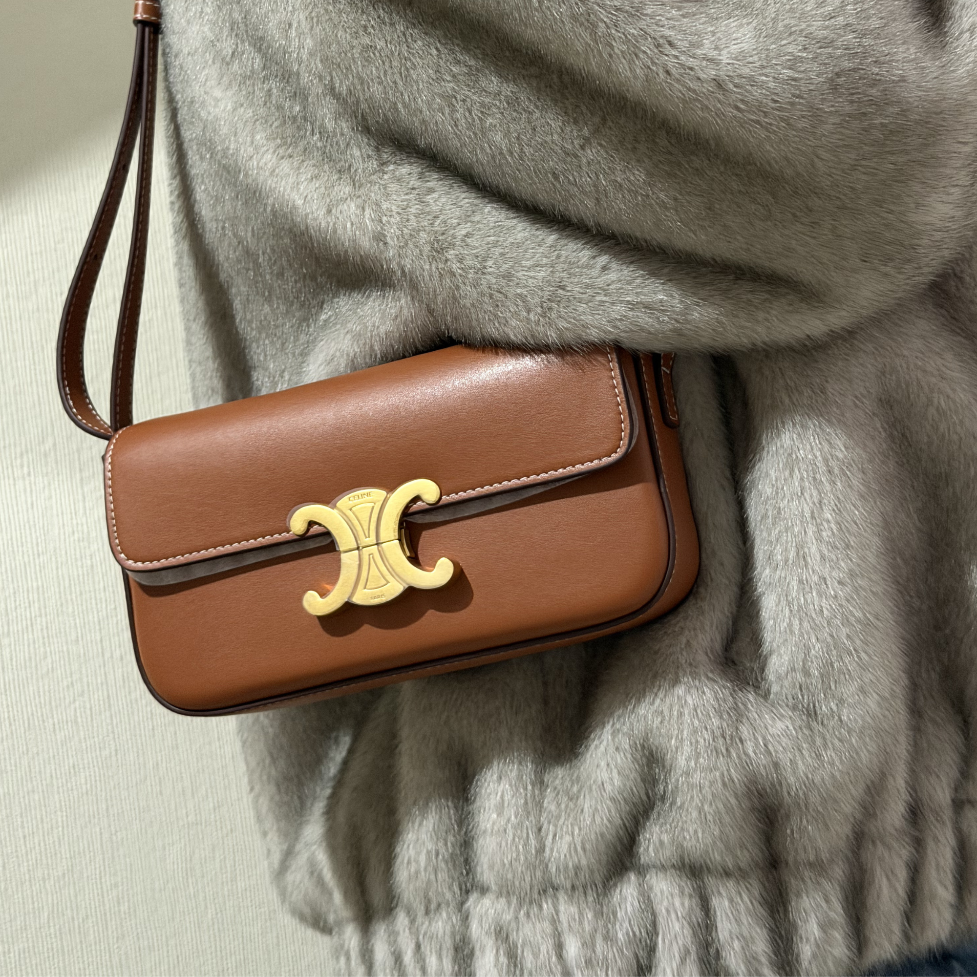 Cartera Celine Triomphe Camel
