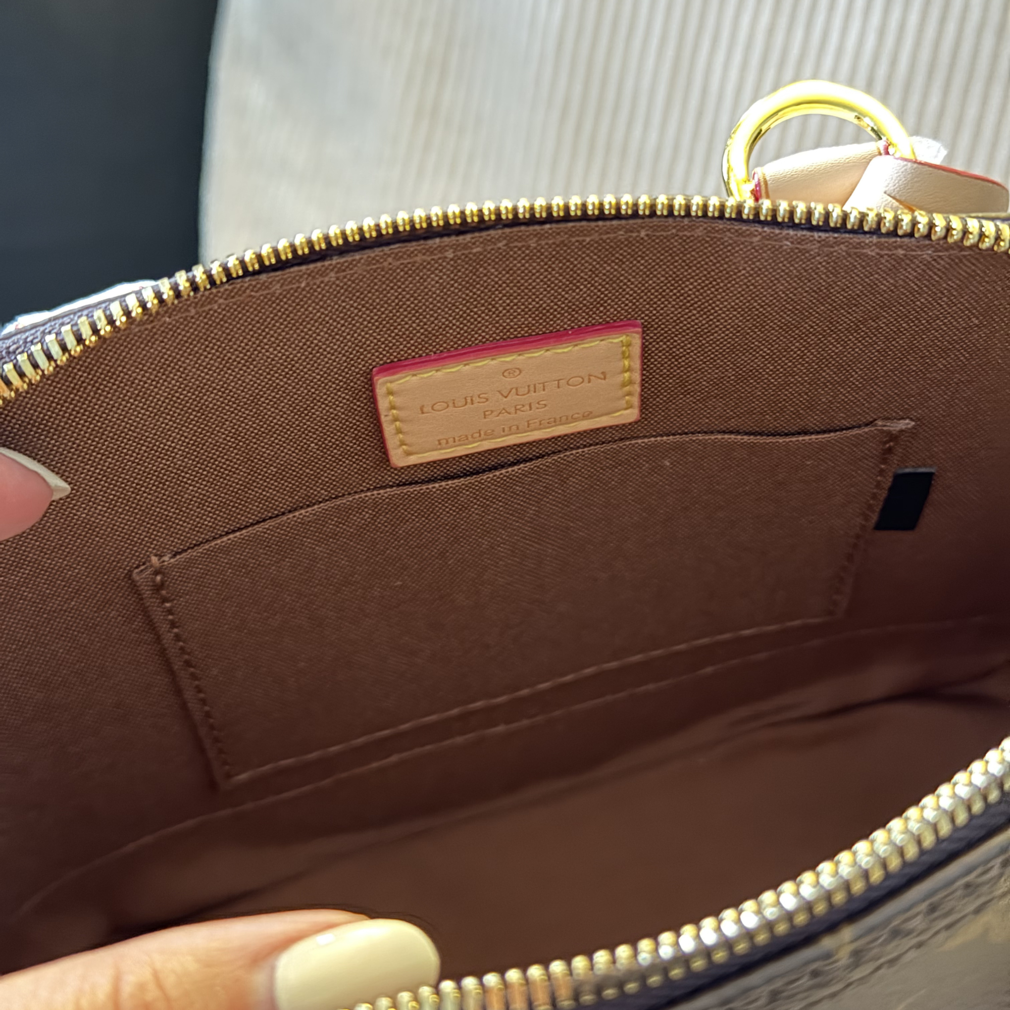 Cartera LV Alma Monogram