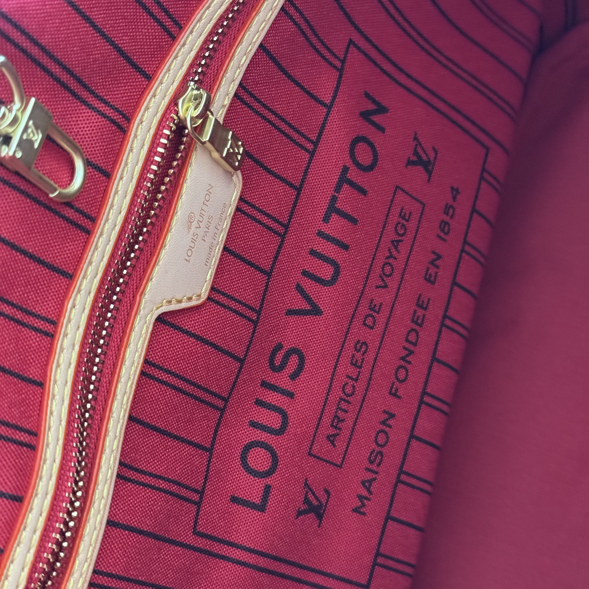 Bolso neverfull monogram cherry MM – LV